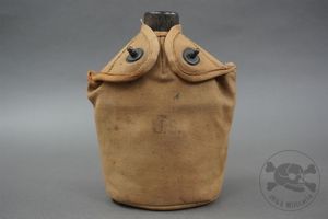 Original US WWII Black Enameled Canteen Dated 1942 With Cup …