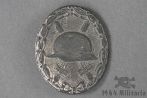 Original German WWII Silver Wound Badge Marked 107 DeNazified