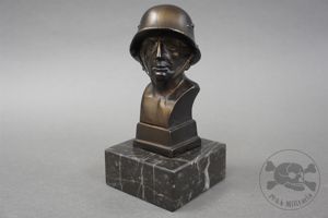 Original Third Reich Bust Of German Soldier With Helmet (Desktop …