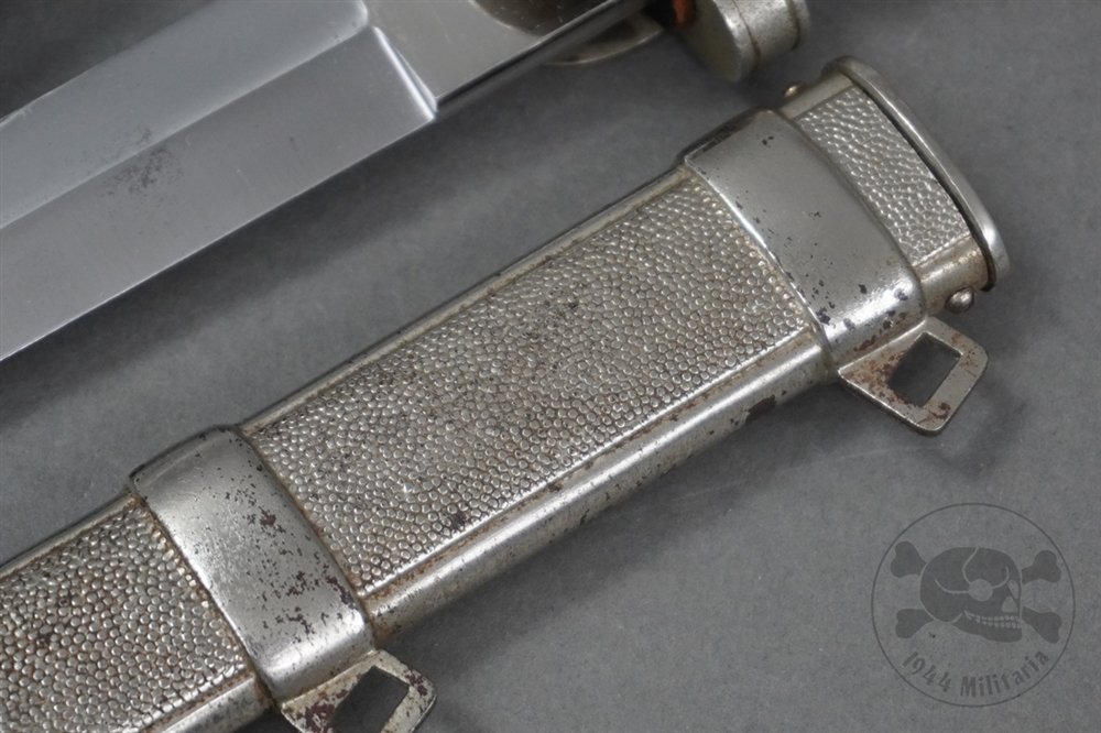 Original Third Reich Model 1938 German Red Cross (Deutsches Rotes Kreuz, DRK) Leaders' Dagger with Portepee — image 15