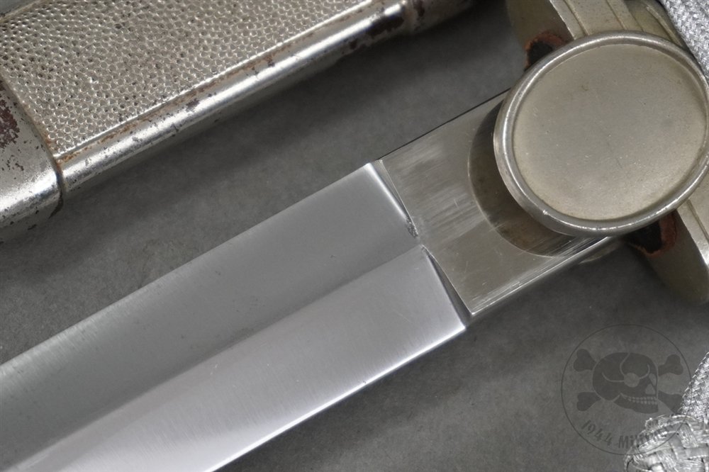 Original Third Reich Model 1938 German Red Cross (Deutsches Rotes Kreuz, DRK) Leaders' Dagger with Portepee — image 20