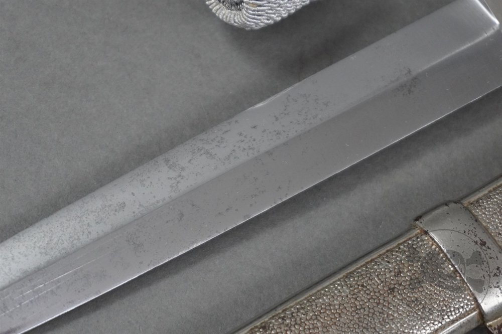 Original Third Reich Model 1938 German Red Cross (Deutsches Rotes Kreuz, DRK) Leaders' Dagger with Portepee — image 5