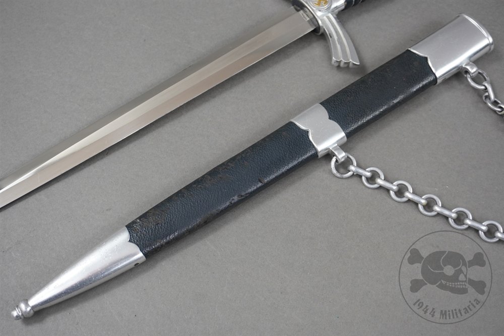 Original German WWII 1st Model Luftwaffe Dagger By Paul Weyersberg — image 9