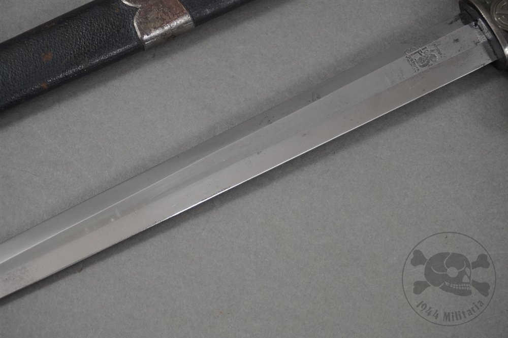 Original German WWII 1st Model Luftwaffe Dagger By Carl Eickhorn — image 13