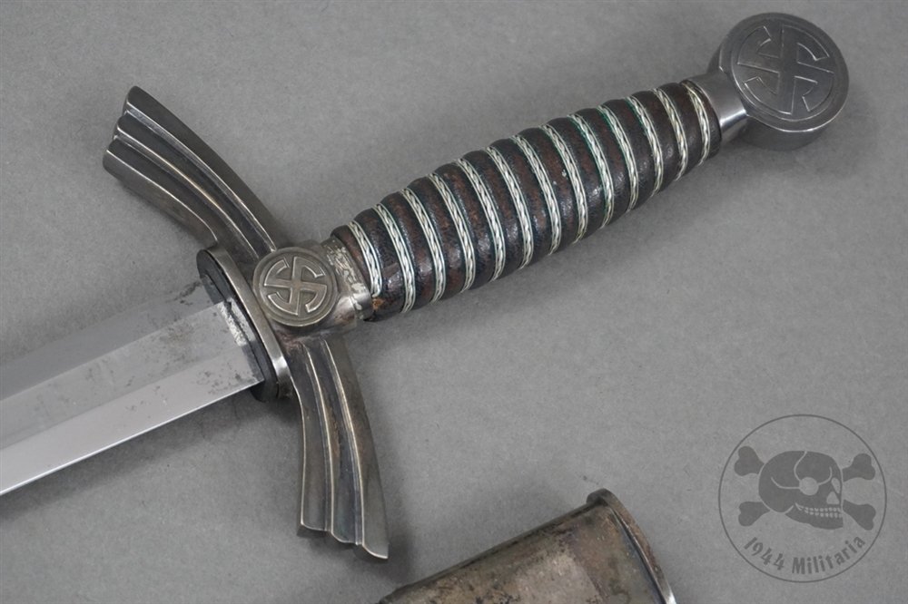 Original German WWII 1st Model Luftwaffe Dagger By Carl Eickhorn — image 7