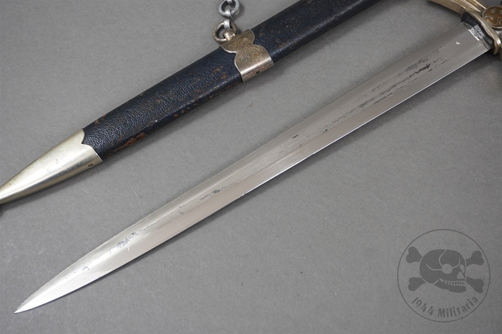 Original German WWII 1st Model Luftwaffe Dagger by David Malsch — image 13