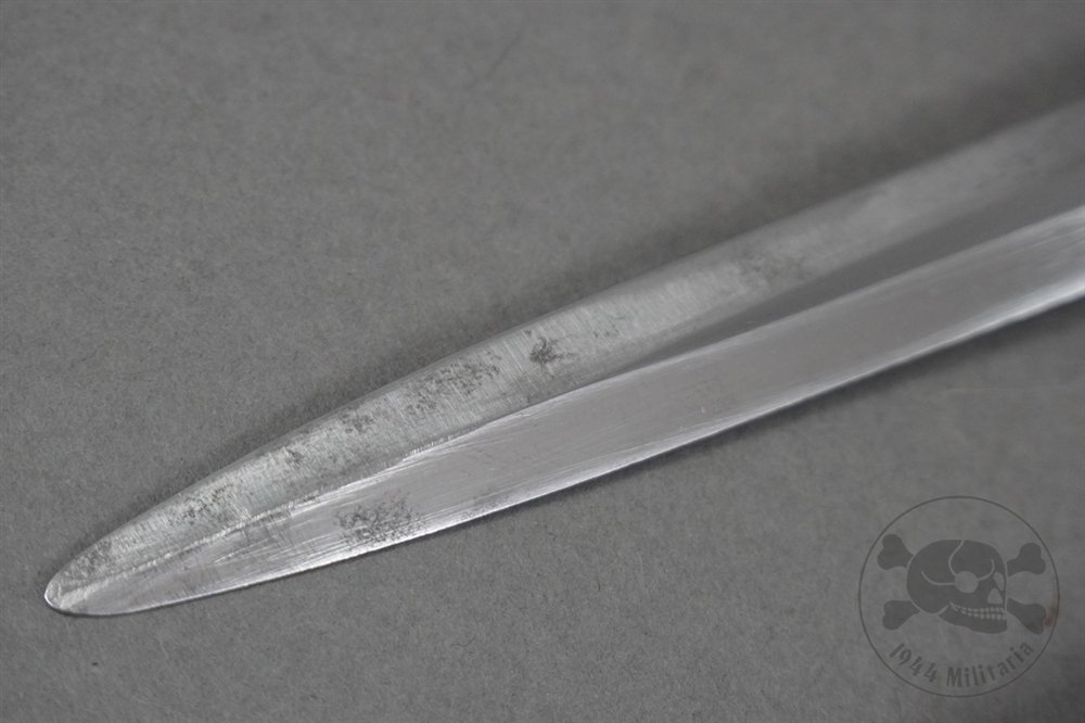 Original German WWII 2nd Model Luftwaffe Dagger By Carl Eickhorn — image 10