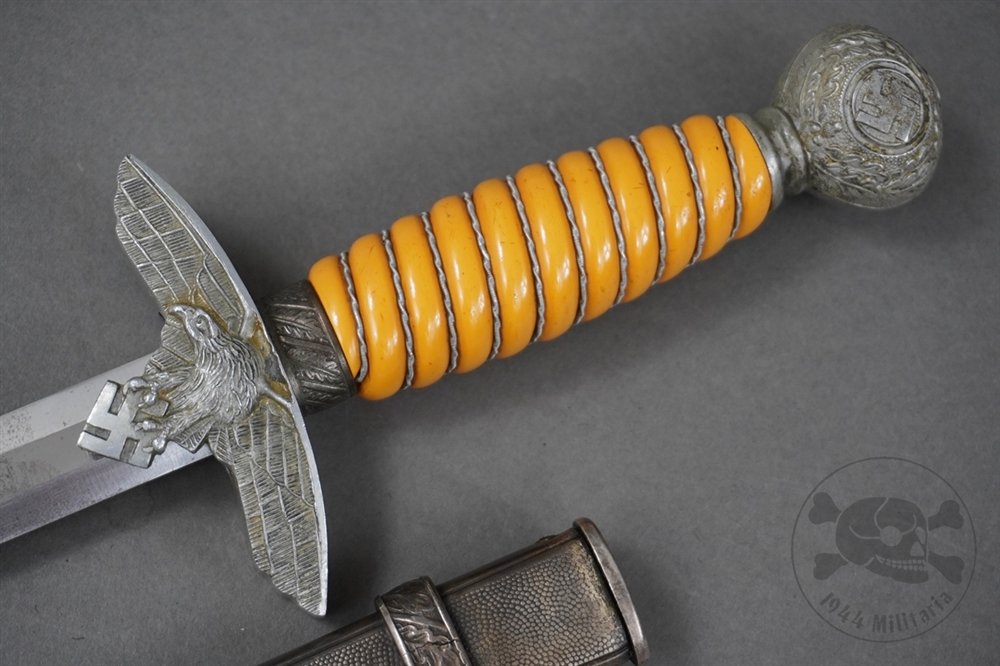 Original German WWII 2nd Model Luftwaffe Dagger By Carl Eickhorn — image 5