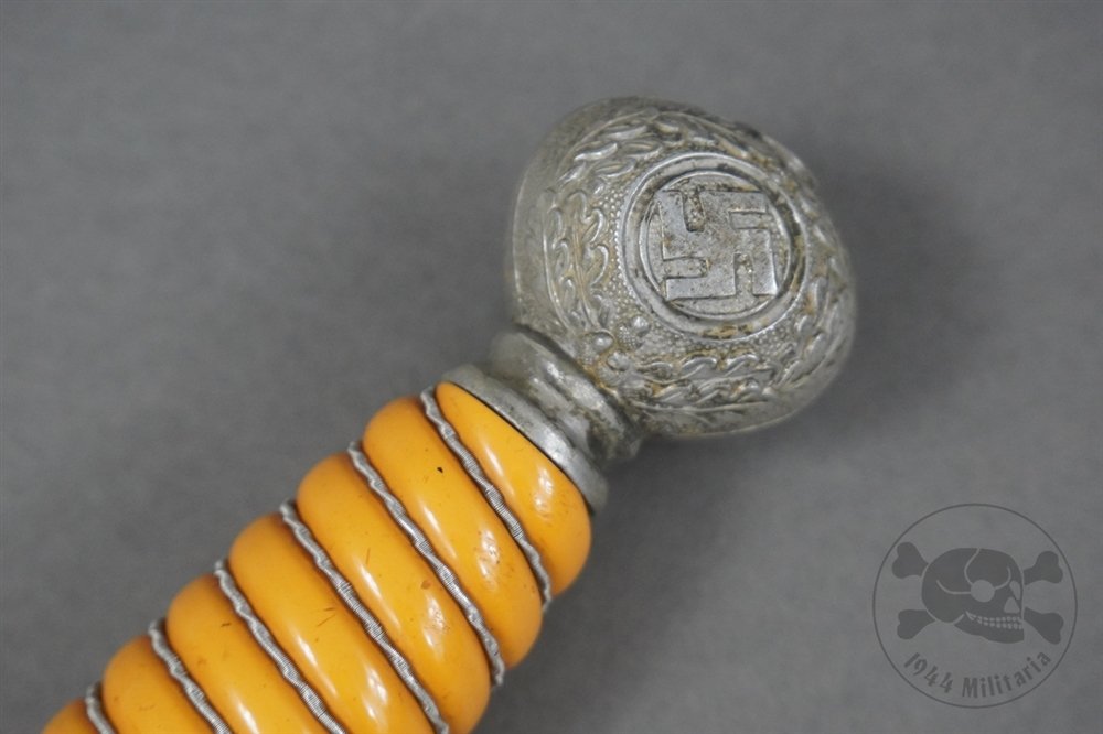 Original German WWII 2nd Model Luftwaffe Dagger By Carl Eickhorn — image 8