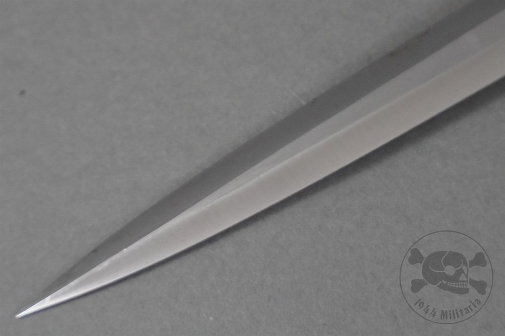 Original German WWII 2nd Model Luftwaffe Dagger By F.W. Höller With Hanger And Portepee — image 12