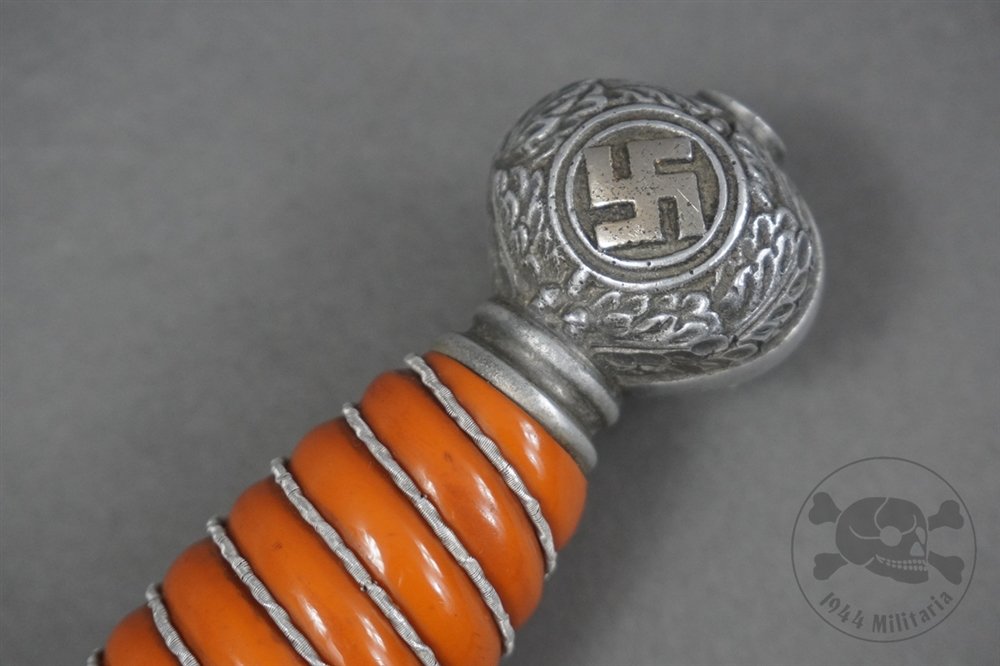 Original German WWII 2nd Model Luftwaffe Dagger By F.W. Höller With Hanger And Portepee — image 8