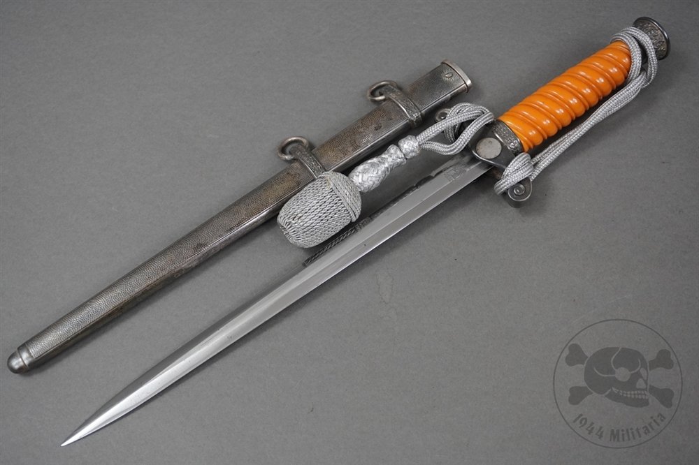 Original German WWII Heer Officer's Dagger By Carl Eickhorn With Portopee — image 12