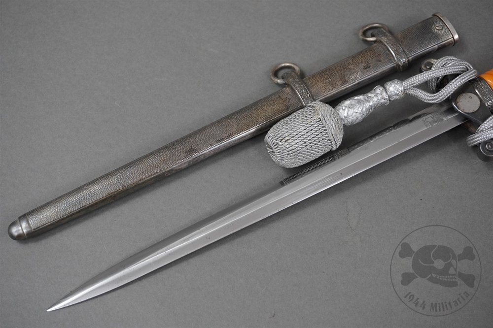 Original German WWII Heer Officer's Dagger By Carl Eickhorn With Portopee — image 13