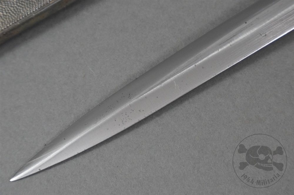 Original German WWII Heer Officer's Dagger By Carl Eickhorn With Portopee — image 14