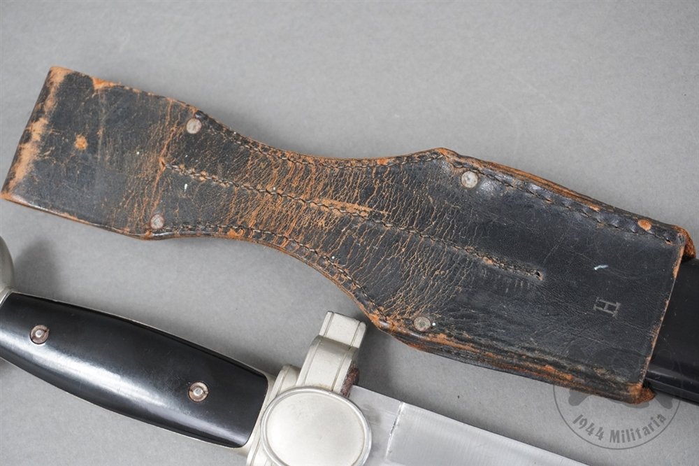 Original Third Reich Red Cross (Deutsches Rotes Kreuz, DRK) Hewer with Frog — image 10