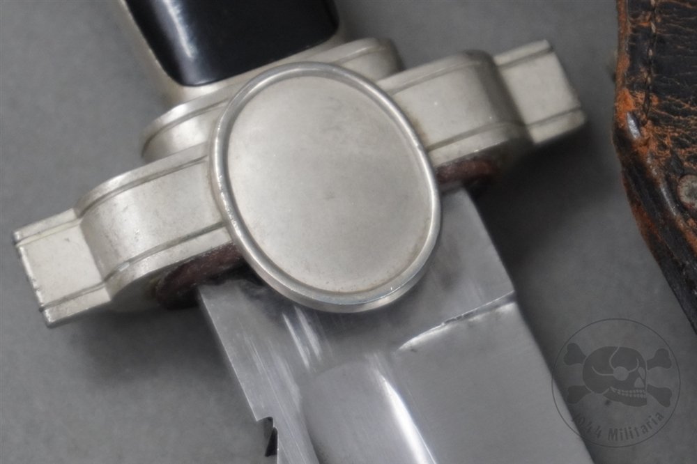 Original Third Reich Red Cross (Deutsches Rotes Kreuz, DRK) Hewer with Frog — image 12