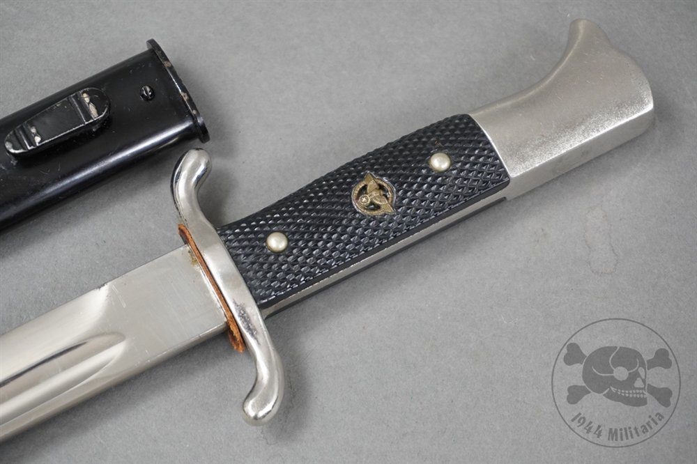 Original German WWII Fireman's (Feuerschutz) Dress Bayonet Long Model (No Maker) — image 4