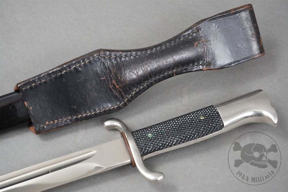 Original German WWII Fireman's (Feuerschutz) Dress Bayonet Long Model (No Maker) With Frog — image 7