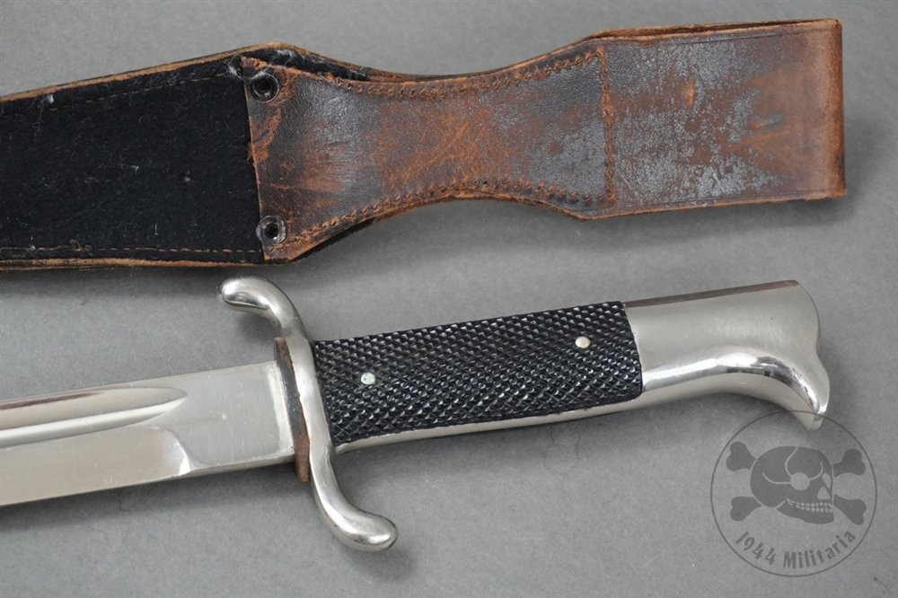 Original German WWII Fireman's (Feuerschutz) Dress Bayonet Long Model (No Maker) With Frog — image 10