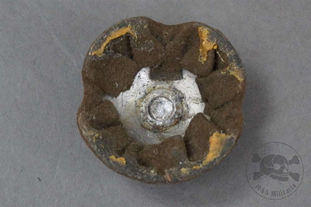 Original German WWII Pith Helmet Brown Felt Vent Cap (Damaged) — image 6