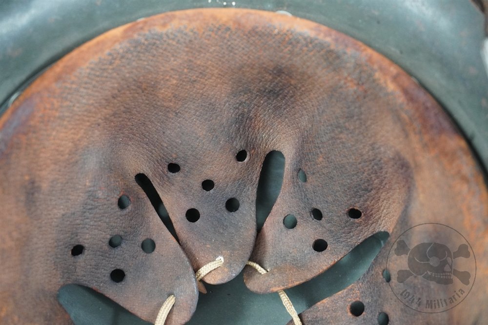 Original German WWII M42 Heer/Waffen SS No Decal Helmet hkp64 — image 17