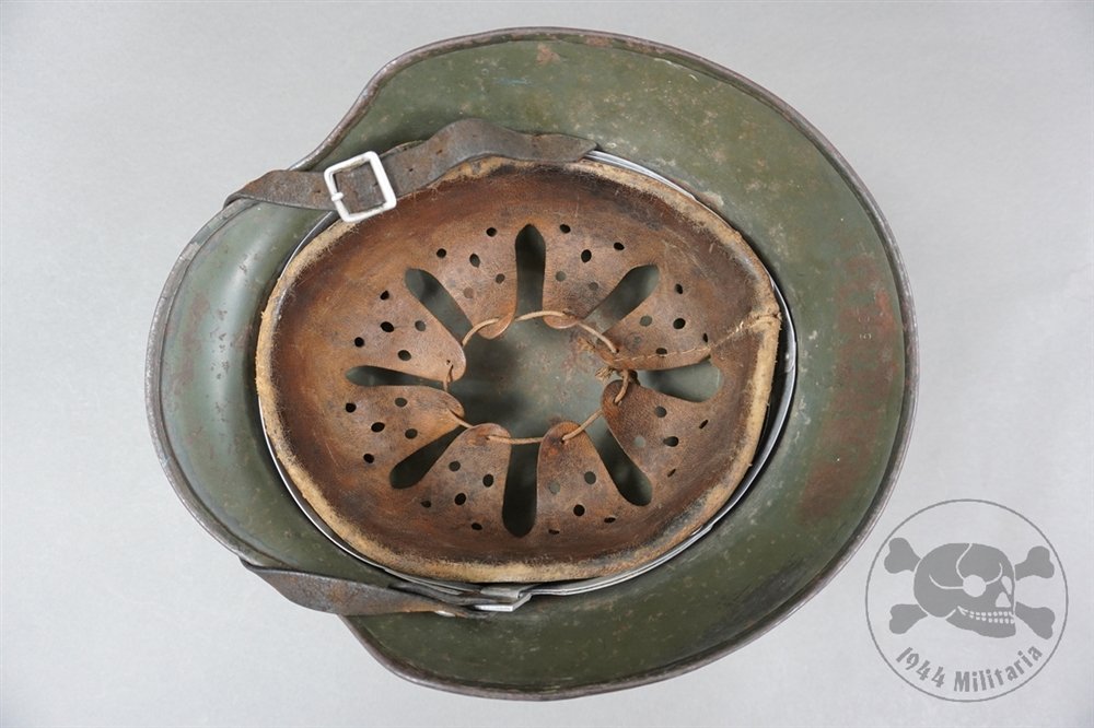 Original German WWII M35 Reissued Heer No Decal Helmet ET64 — image 13