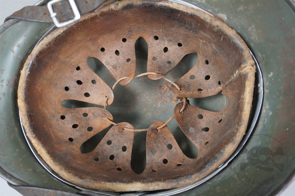 Original German WWII M35 Reissued Heer No Decal Helmet ET64 — image 14