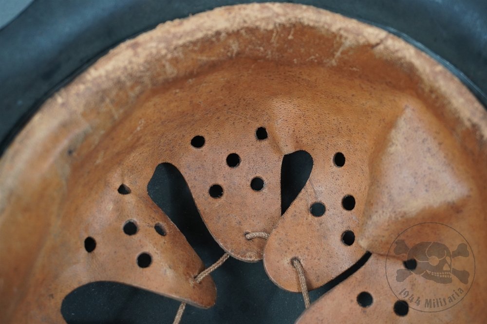 Original German WWII Heer/Waffen SS No Decal M42 Helmet EF68 — image 15