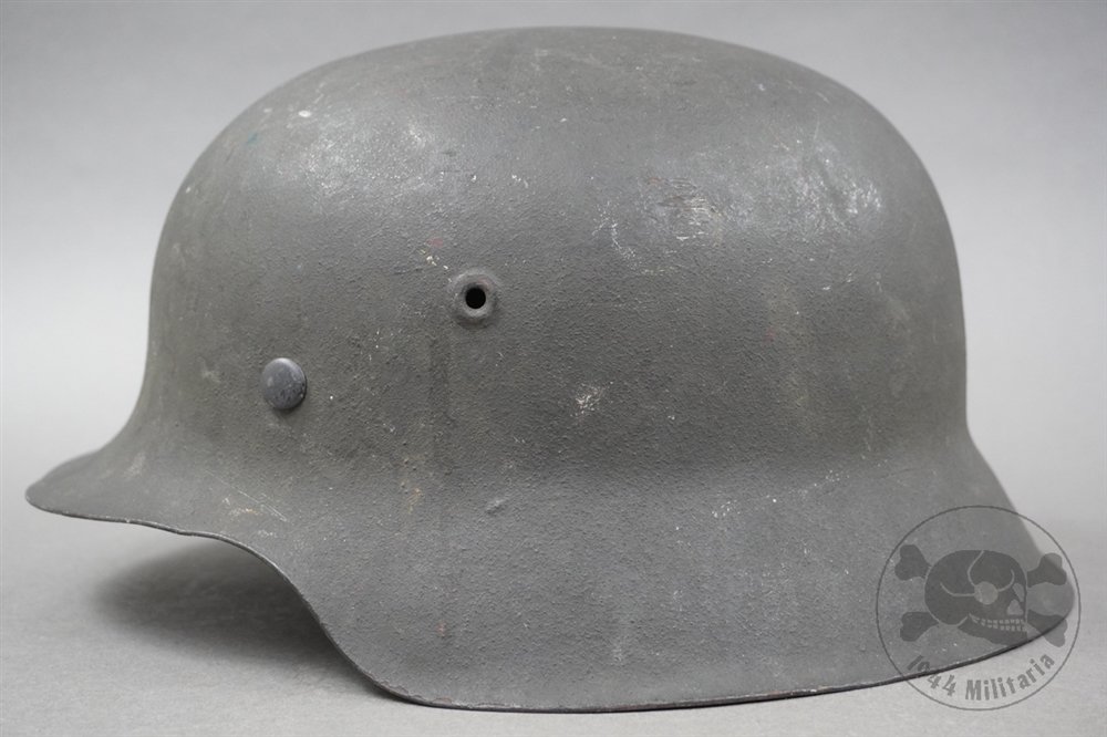 Original German WWII Heer/Waffen SS No Decal M42 Helmet EF68 — image 2