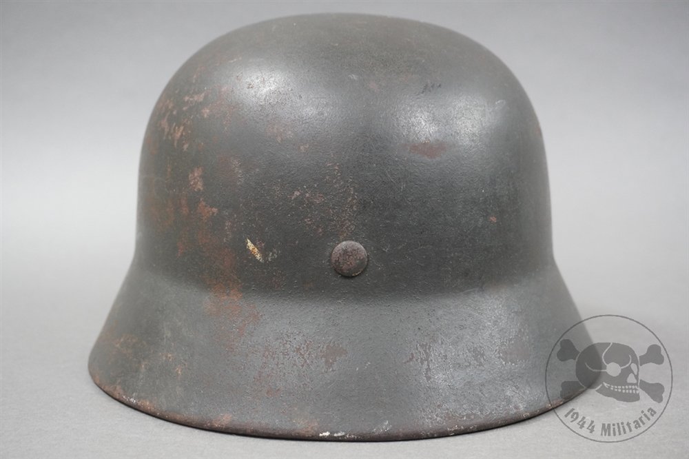 Original German WWII Heer M40 Single Decal SE64 — image 9