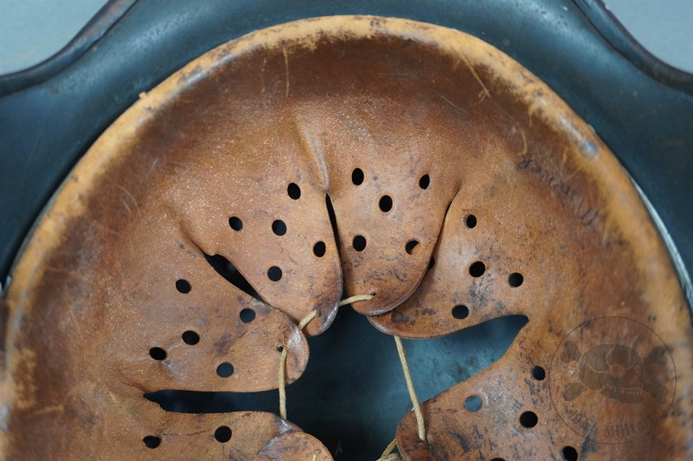 Original German WWII M35 Luftwaffe Double Decal Helmet ET66 — image 16