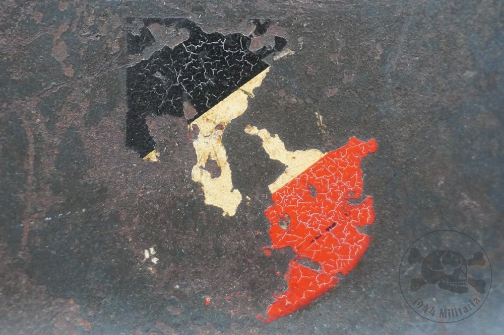 Original German WWII M35 Luftwaffe Double Decal Helmet ET66 — image 7