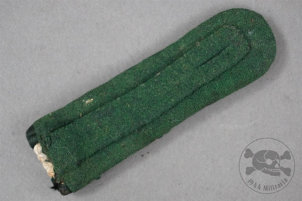 Original Third Reich Customs Official (Reichsfinanzverwaltung) Shoulder Board — image 2