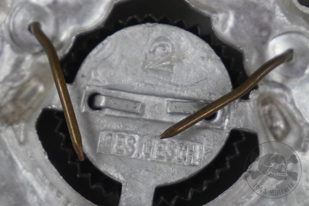 Original German WWII Heer Visor Cap Aluminum Wreath And Cockade — image 3