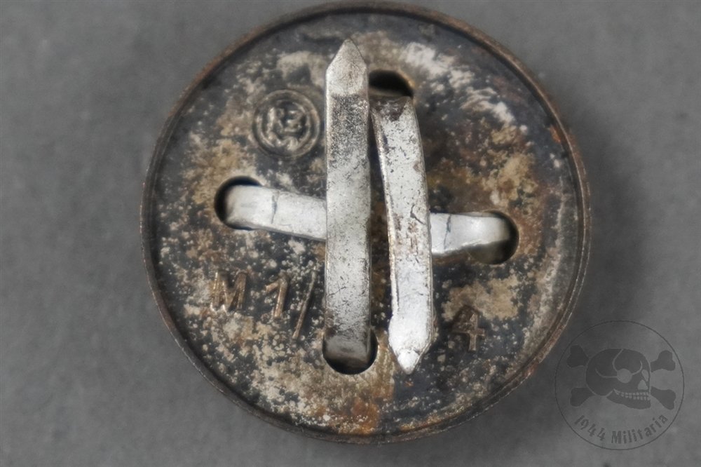 Original German WWII Enameled NSDAP Visor Cap Cockade RZM M1/34 — image 3