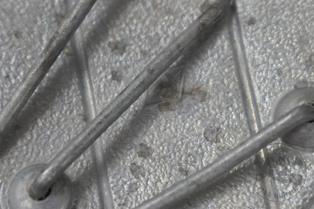 Unissued Original German WWII Heer Tropical Pith Helmet Shield Matching Set — image 8