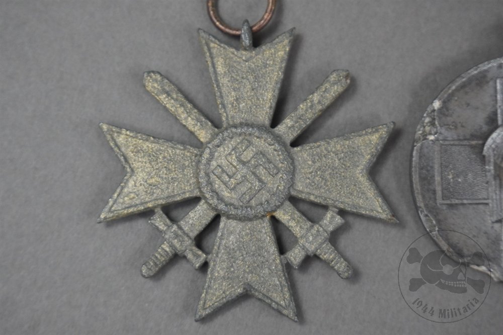 Original German WWII War Merit Cross With Social Welfare Medal Ground Dug — image 2