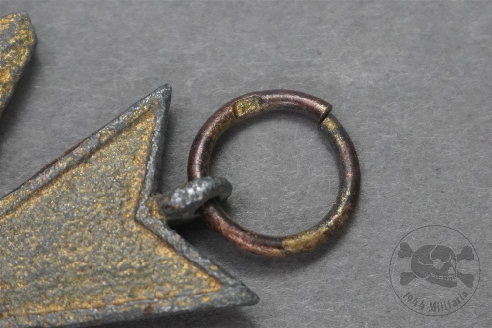 Original German WWII War Merit Cross With Social Welfare Medal Ground Dug — image 7