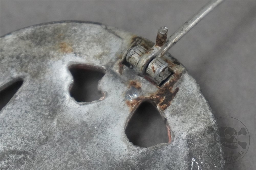 Original German WWII General Assault Badge Unmarked — image 9