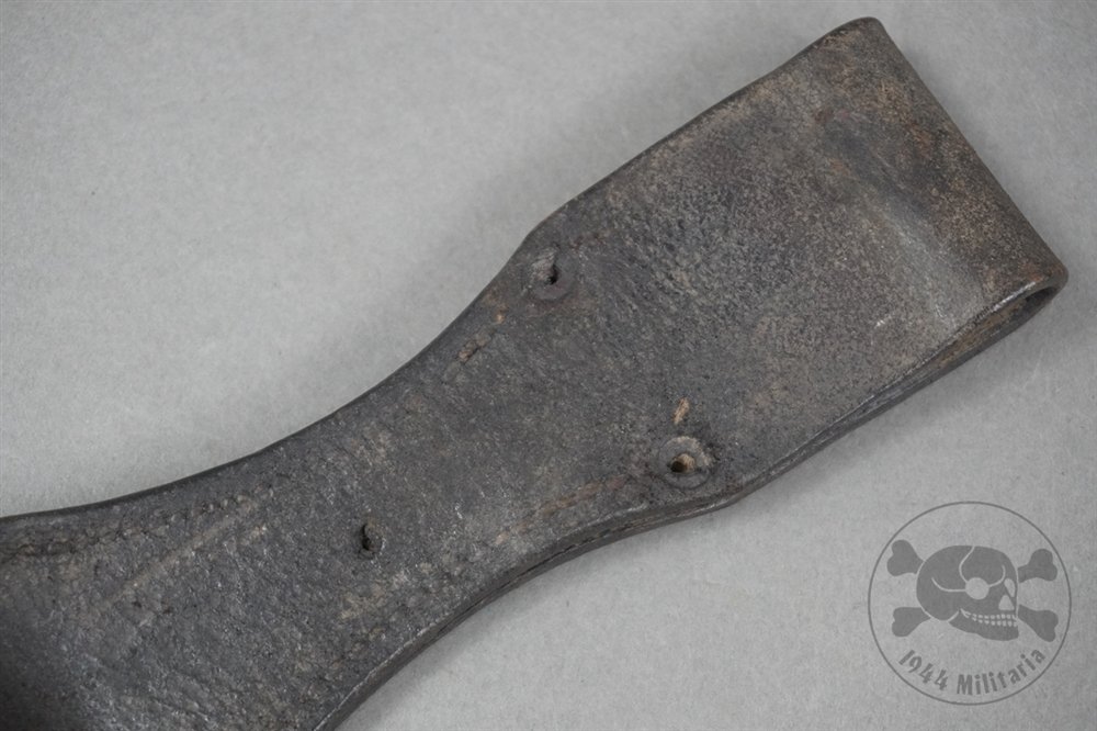 Original German WWII Pre/Early War K98 Bayonet Frog (Not Marked) — image 4