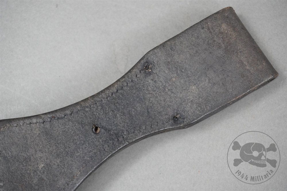 Original German WWII Pre/Early War K98 Bayonet Frog (Not Marked) — image 6