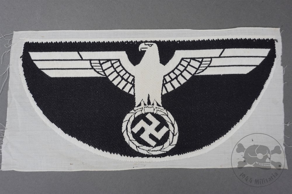 Original German WWII Army (Heer) 1st Pattern Sports Shirt Patch — image 2