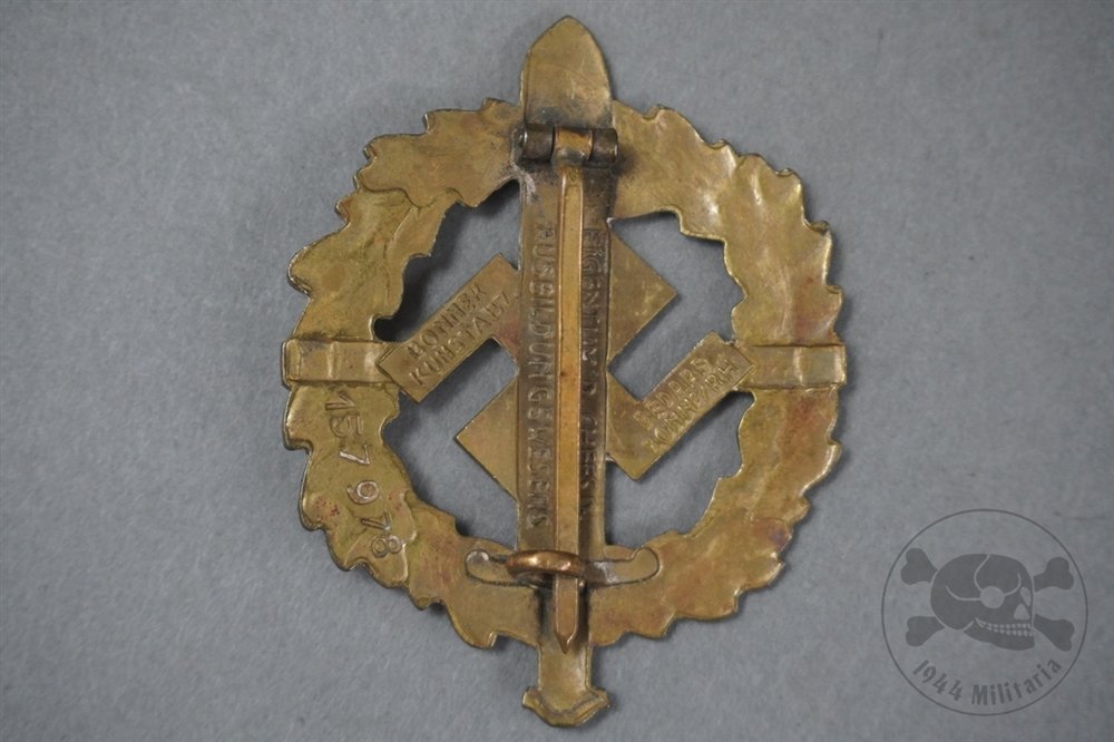 Original Third Reich Gold Grade Sturmabteilung (SA) Sports Badge By Bonner Kunstabzeichen — image 2