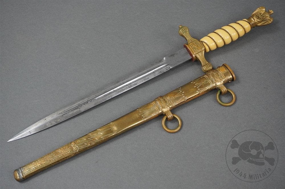 Original German WWII Kriegsmarine Parts Dagger F.W. Höller — image 2