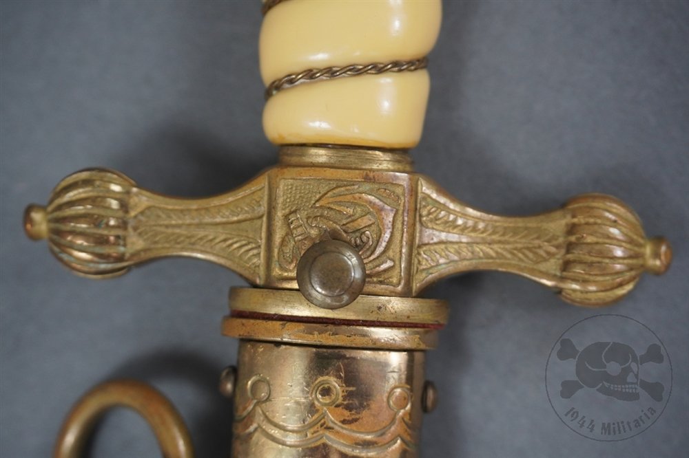 Original German WWII Kriegsmarine Parts Dagger F.W. Höller — image 23