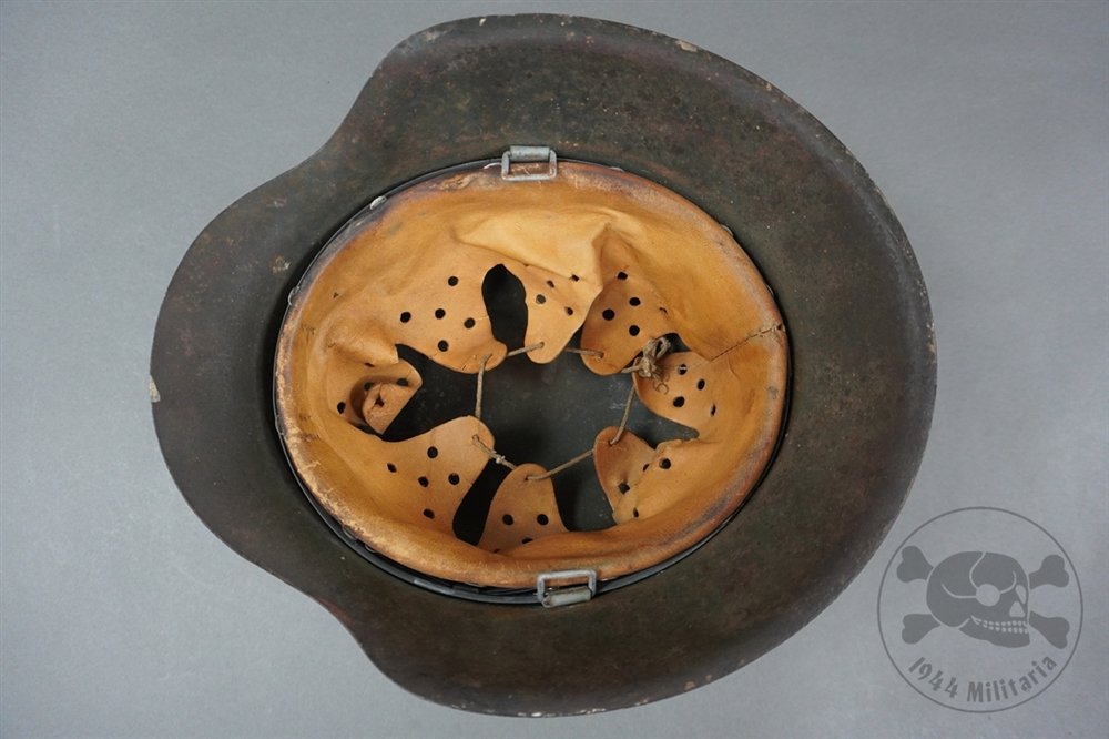 Original German WWII M42 Heer/Waffen SS No Decal Helmet Size 62 — image 12