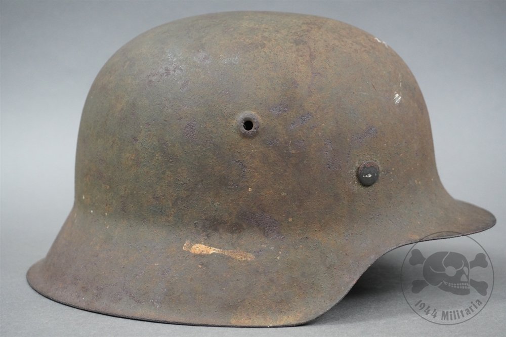 Original German WWII M42 Heer/Waffen SS No Decal Helmet Size 62 — image 6