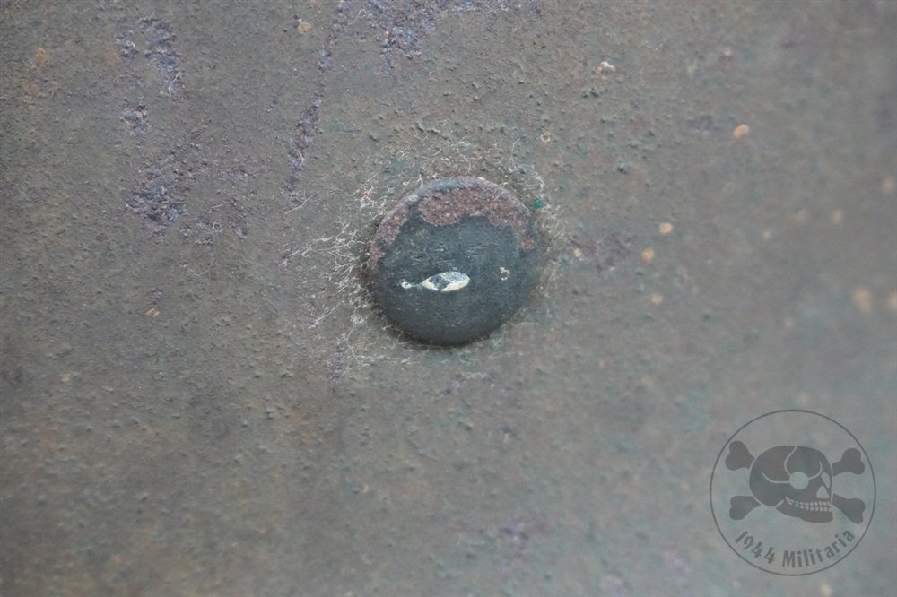 Original German WWII M42 Heer/Waffen SS No Decal Helmet Size 62 — image 8