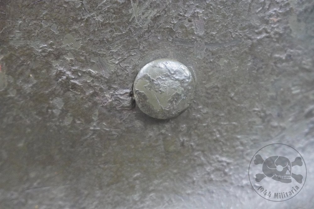 Original German WWII M35 Heer Ex-Double Decal Wood Chipped Camouflaged Helmet NS62 — image 10