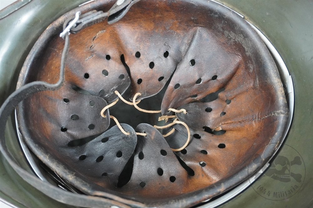 Original German WWII M35 Heer Ex-Double Decal Wood Chipped Camouflaged Helmet NS62 — image 21